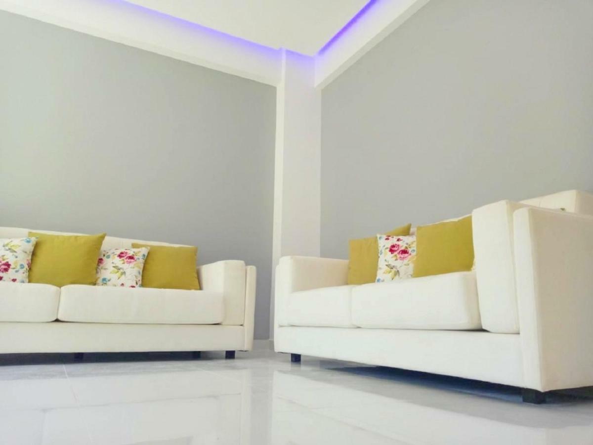 Luxury Apartment Next To The Sea Beach Athens Ngoại thất bức ảnh